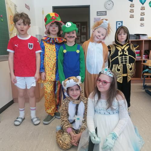 Schulfasching11