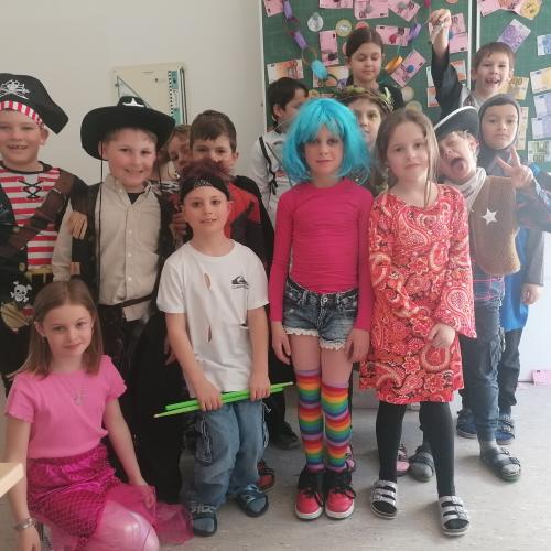 Schulfasching9